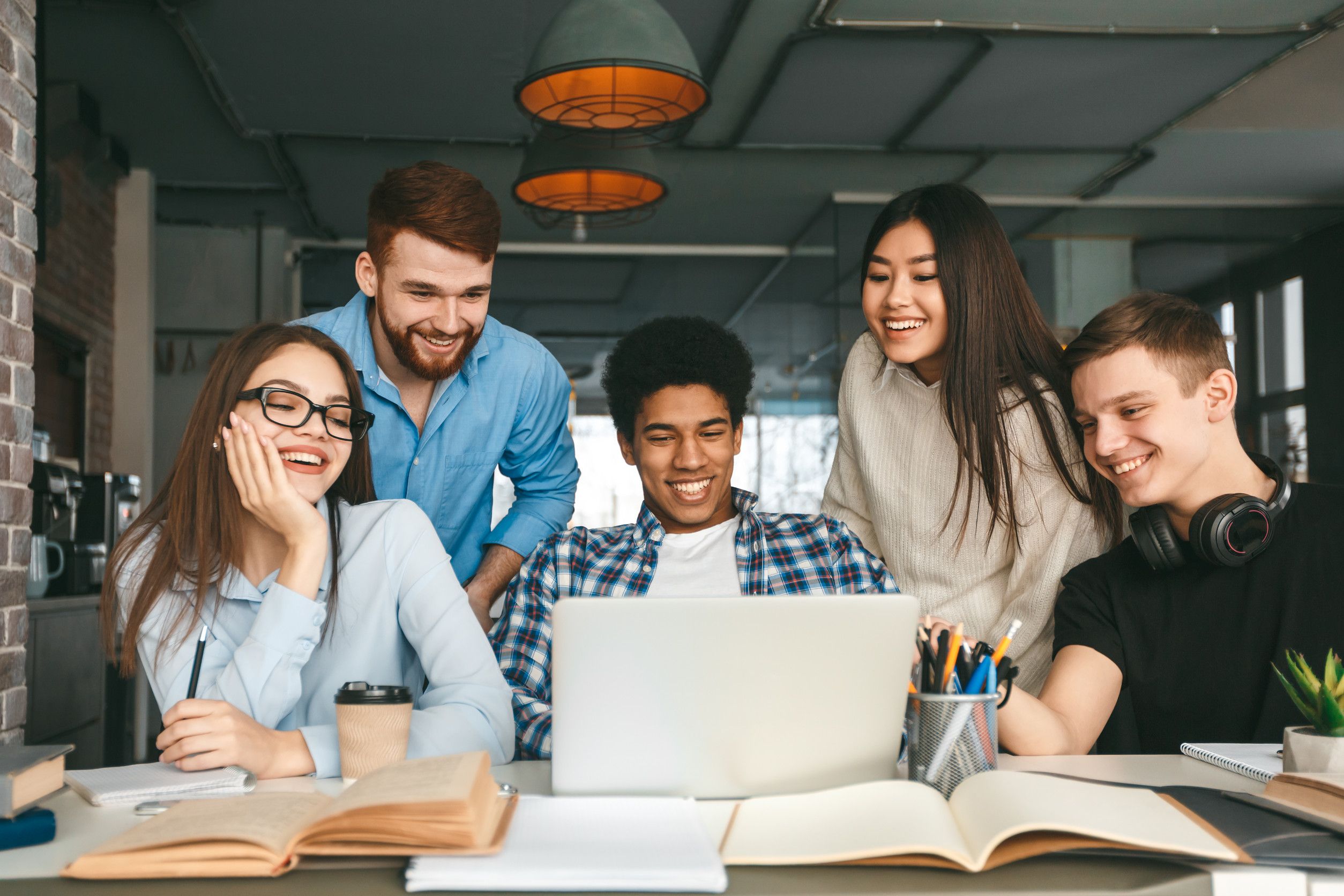 How to Apply for a Youth Mobility Scheme Visa